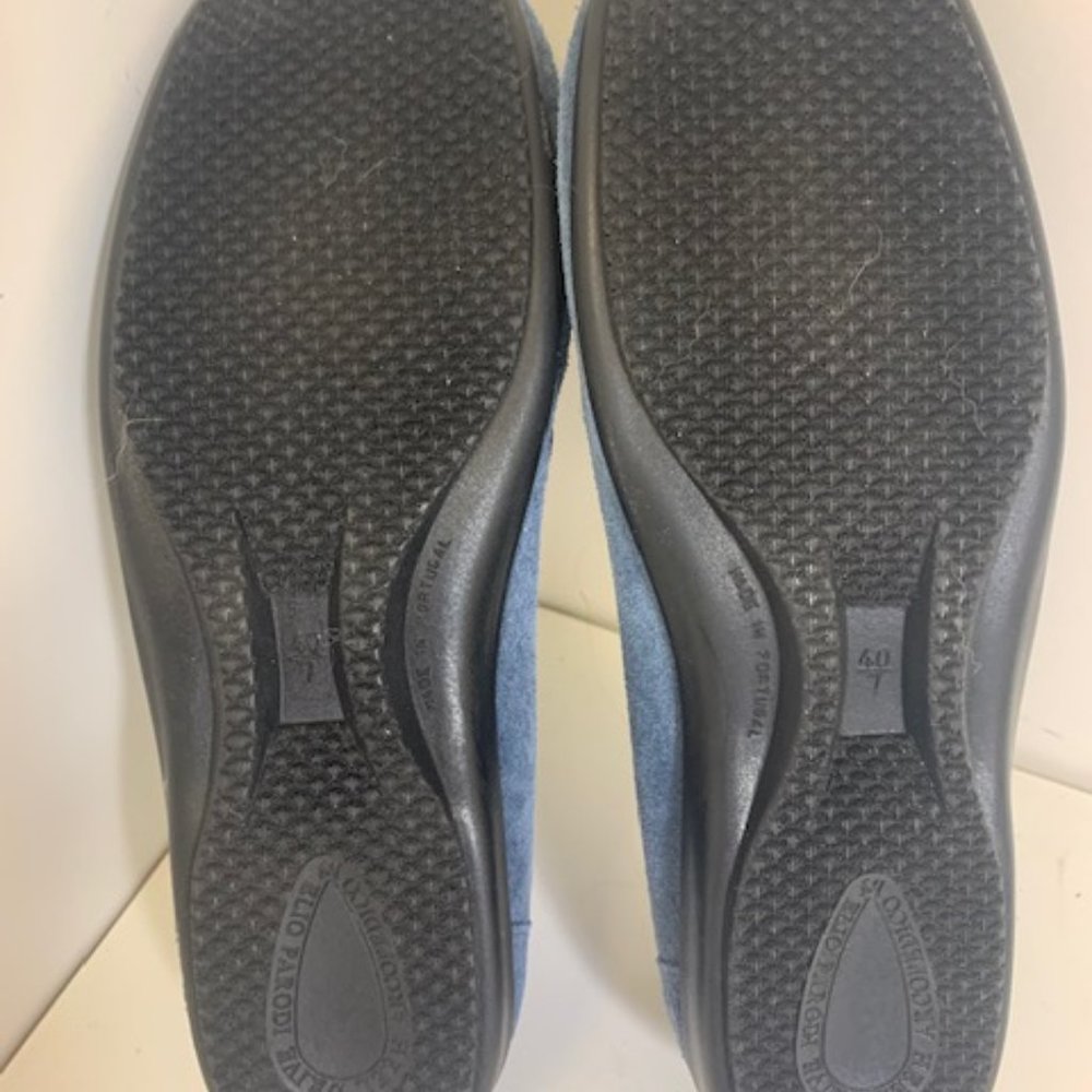 Arcopedico Casual Slip-On Shoes - Women's 9 - Picture 6 of 6